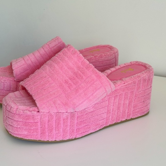 Pink Platform Sandals - Picture 3 of 4